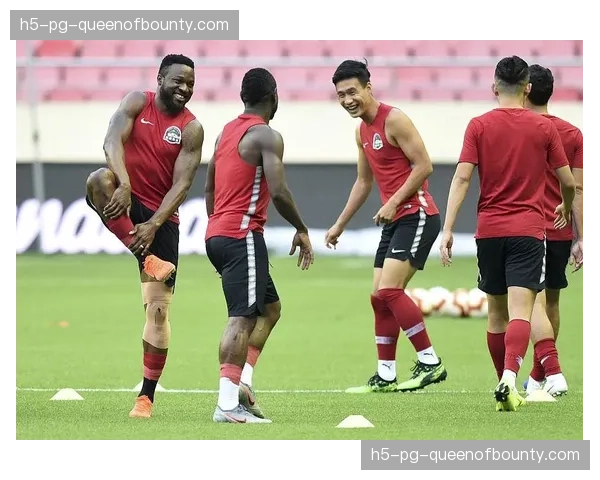 巴萨瞄准里昂新星福法纳，边路补强计划浮出水面